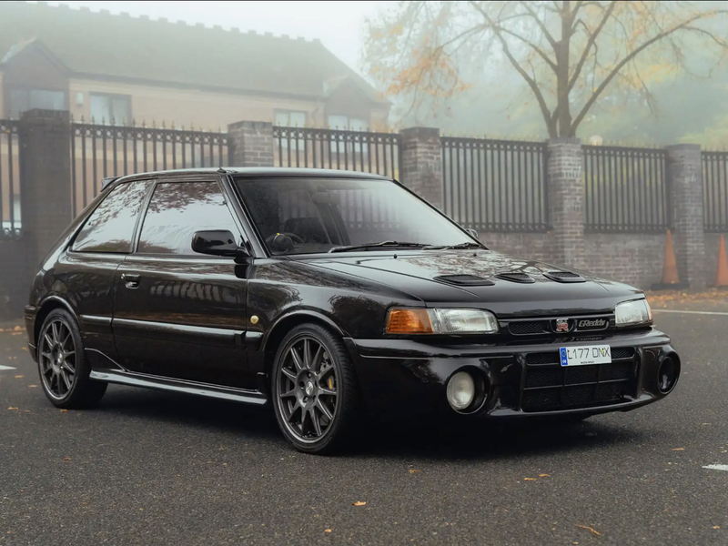 1994 Mazda 323 Familia GT-R, foto 1