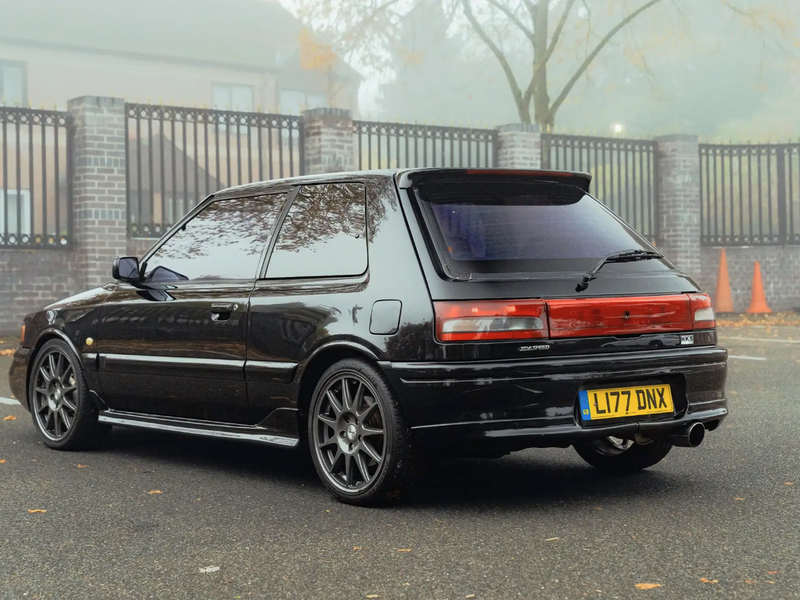 1994 Mazda 323 Familia GT-R, foto 2