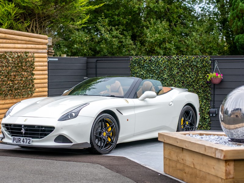 2016 Ferrari California T, foto 3