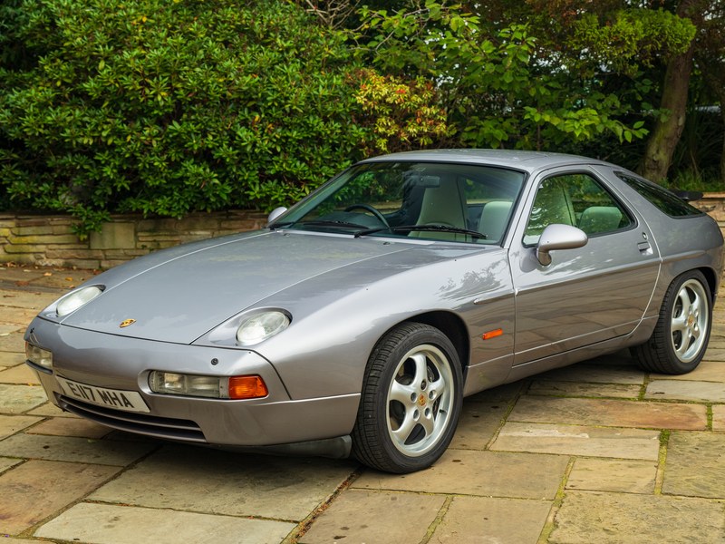 1987 Porsche 928 S4 Automatic, foto 2