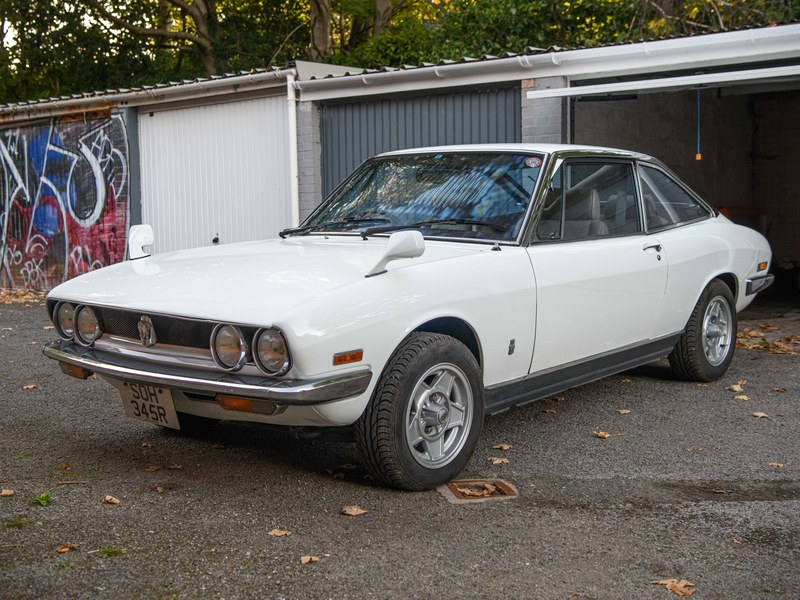 1977 Isuzu 117 Coupé XC, foto 2