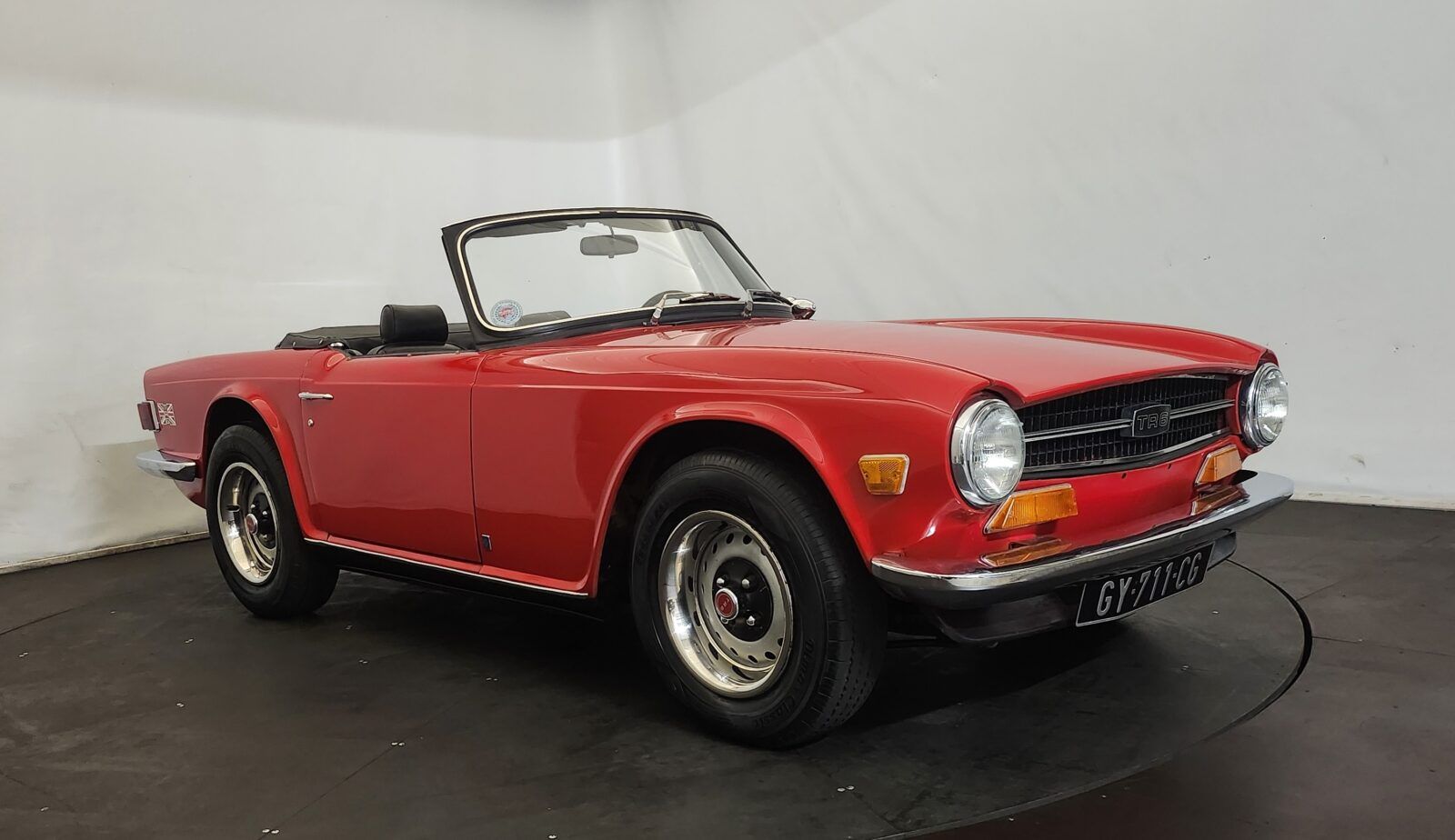 1973 Triumph TR6, foto 1