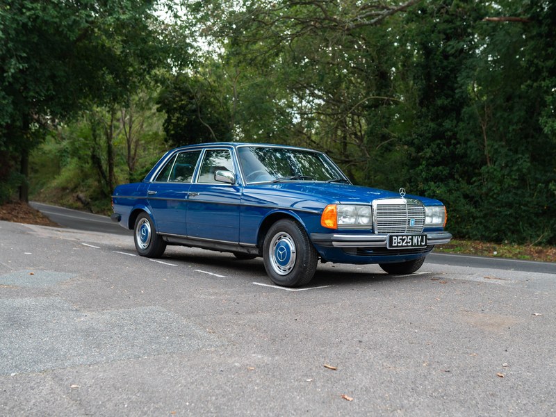 1984 Mercedes-Benz 230E Manual W123, foto 1