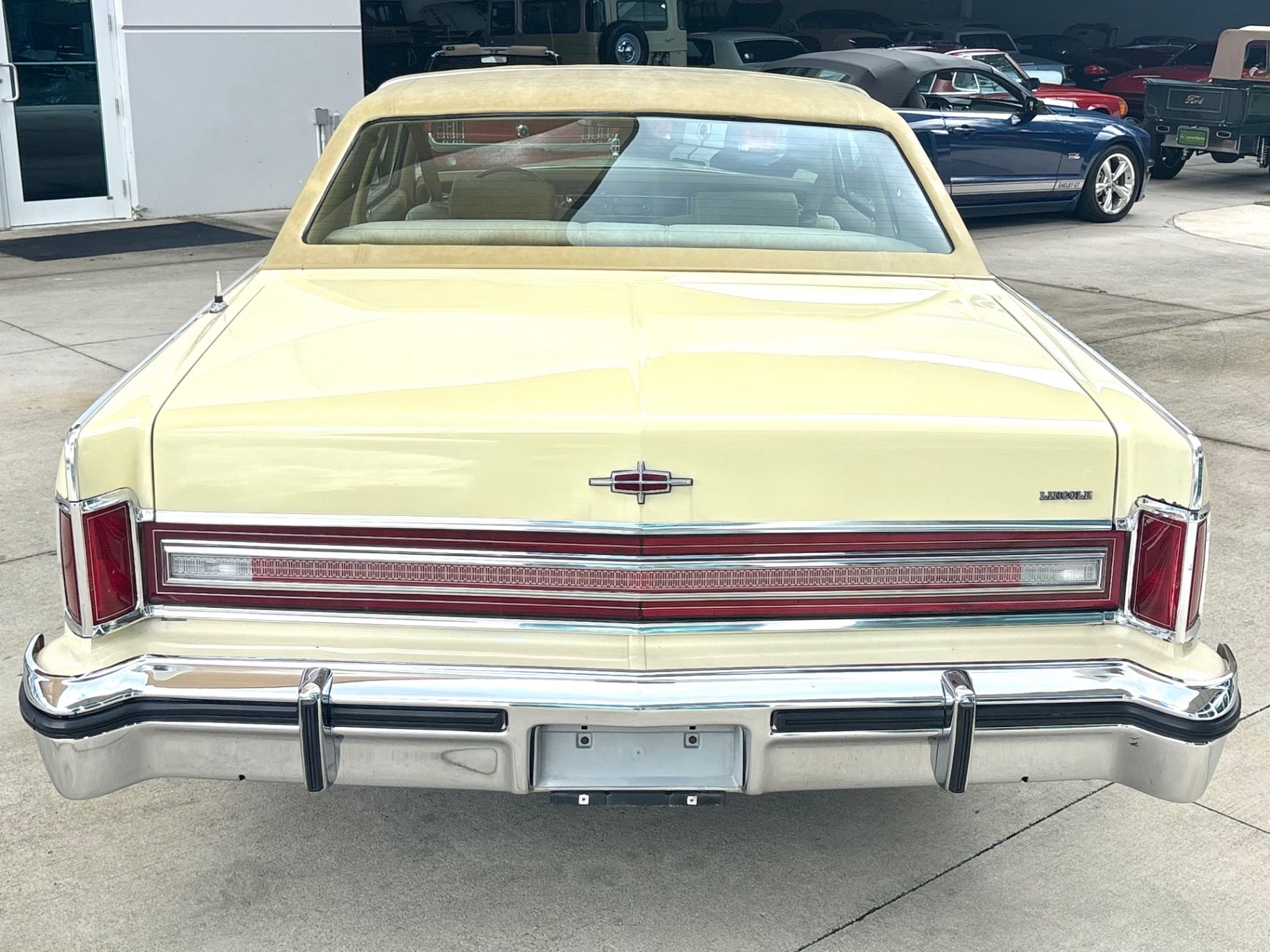 1977 Lincoln Continental Town Coupe, foto 8
