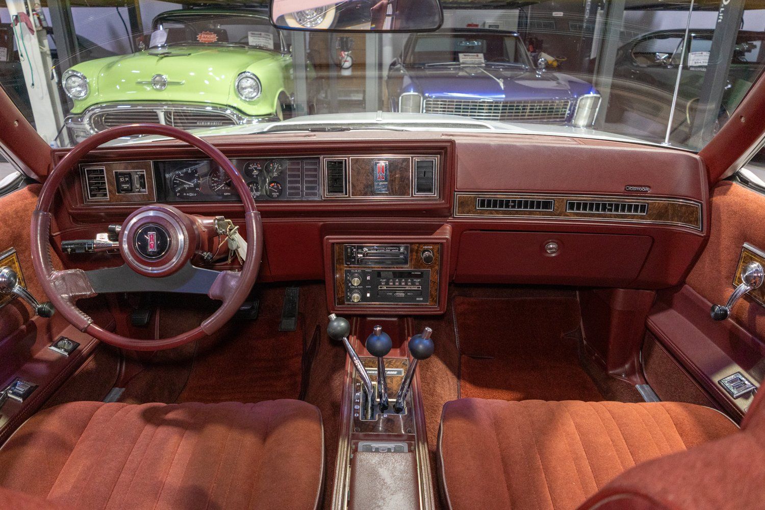 1984 Oldsmobile Cutlass Calais Hurst/Olds, foto 3