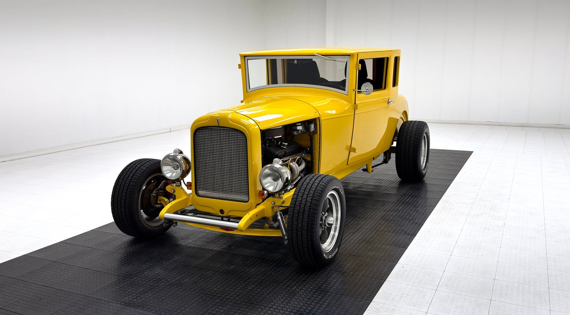 1927 Pontiac 6-27 Series Coupe, foto 1