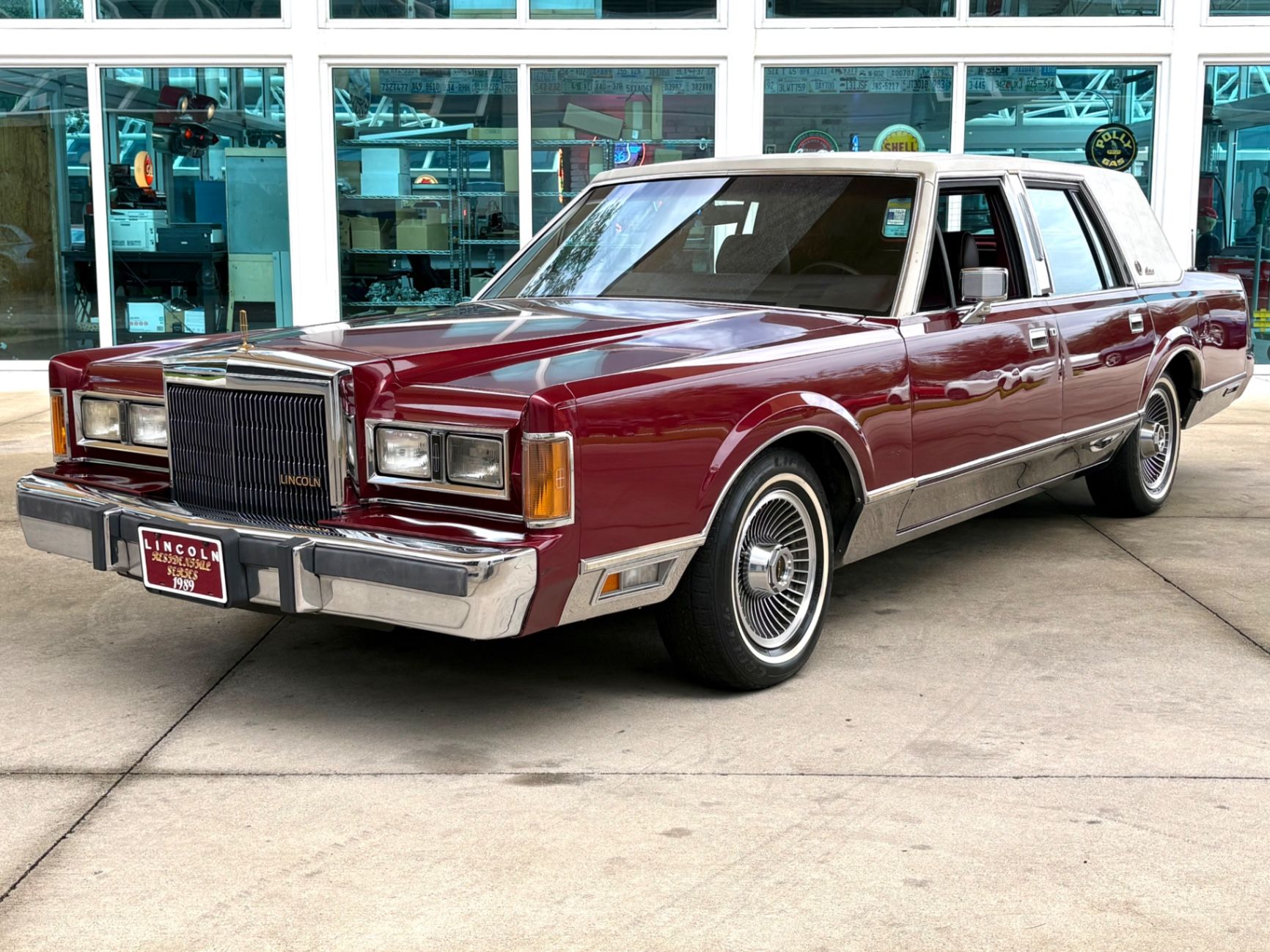 1989 Lincoln Town Car Signature Series, foto 1