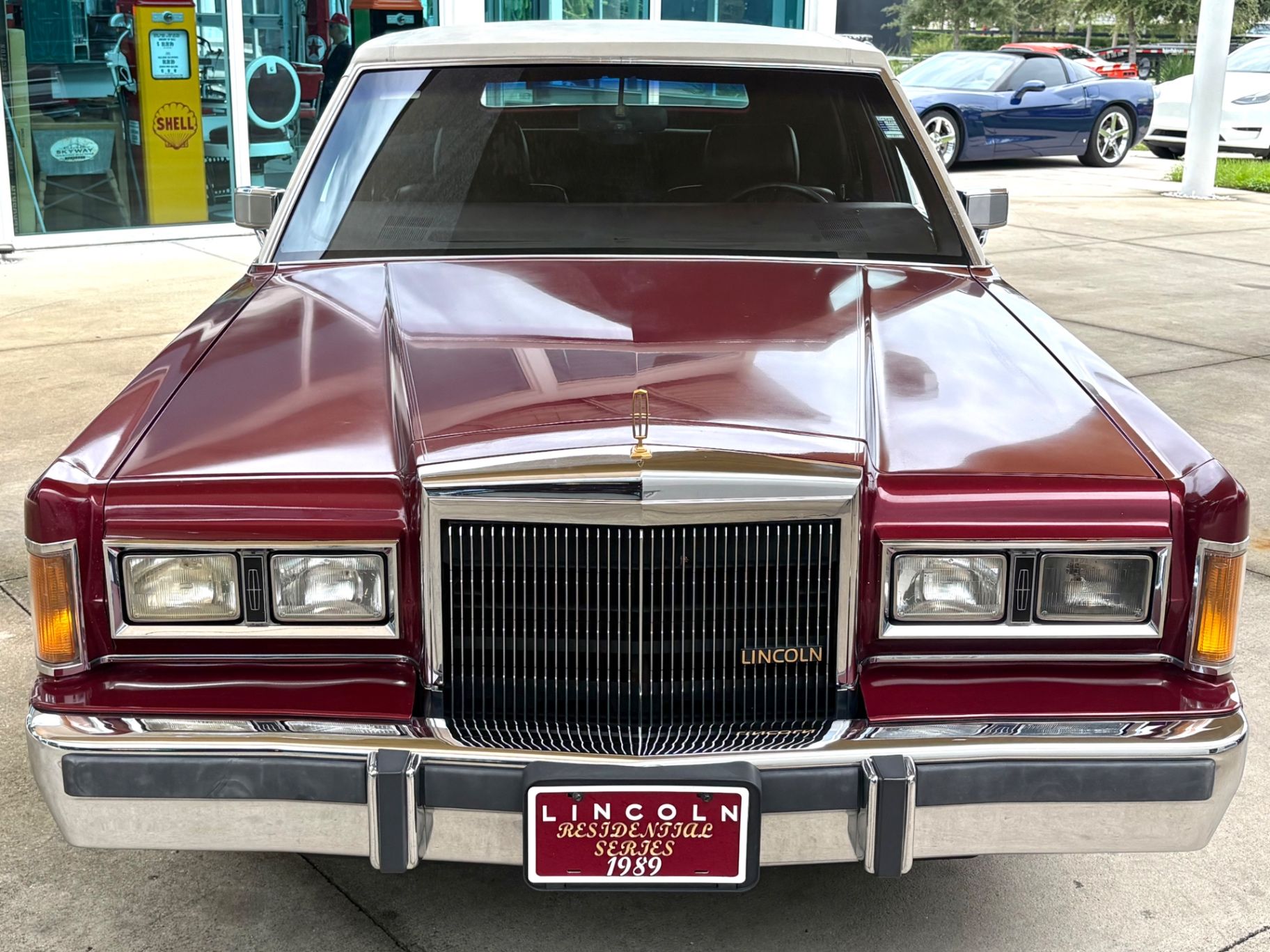 1989 Lincoln Town Car Signature Series, foto 3