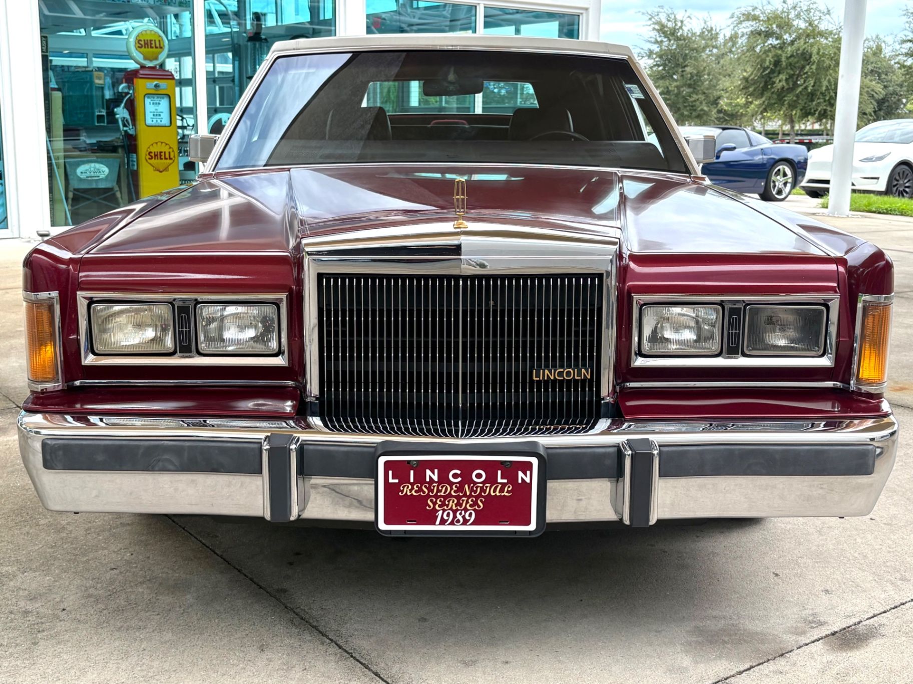 1989 Lincoln Town Car Signature Series, foto 2