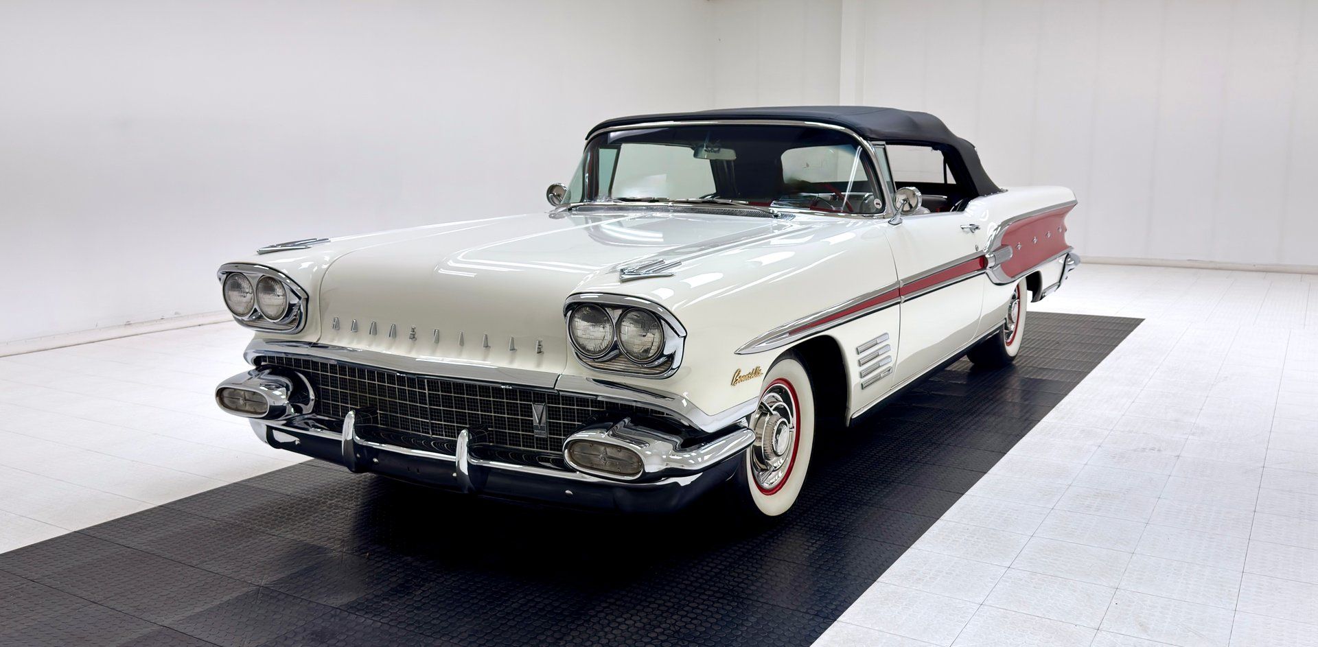 1958 Pontiac Bonneville Convertible, foto 1