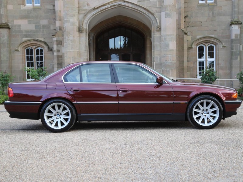 1999 BMW 735i E38, foto 2