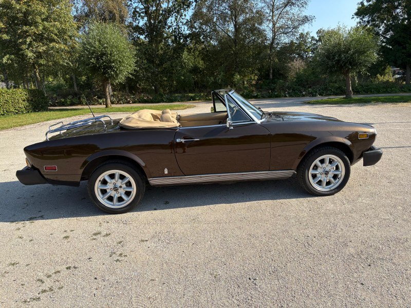 1978 Fiat Sport Spider 1800 Pininfarina, foto 4