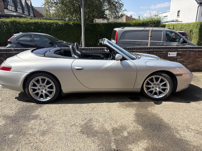 2001 Porsche 911 3.4L Carrera Tiptronic Cabriolet 996, foto 4