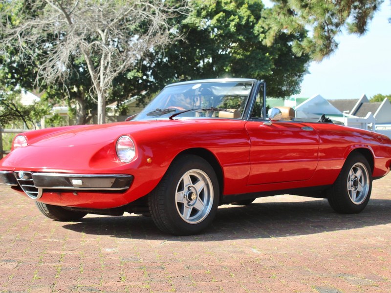 1976 Alfa Romeo 2.0 Spider Series 2 RHD, foto 2