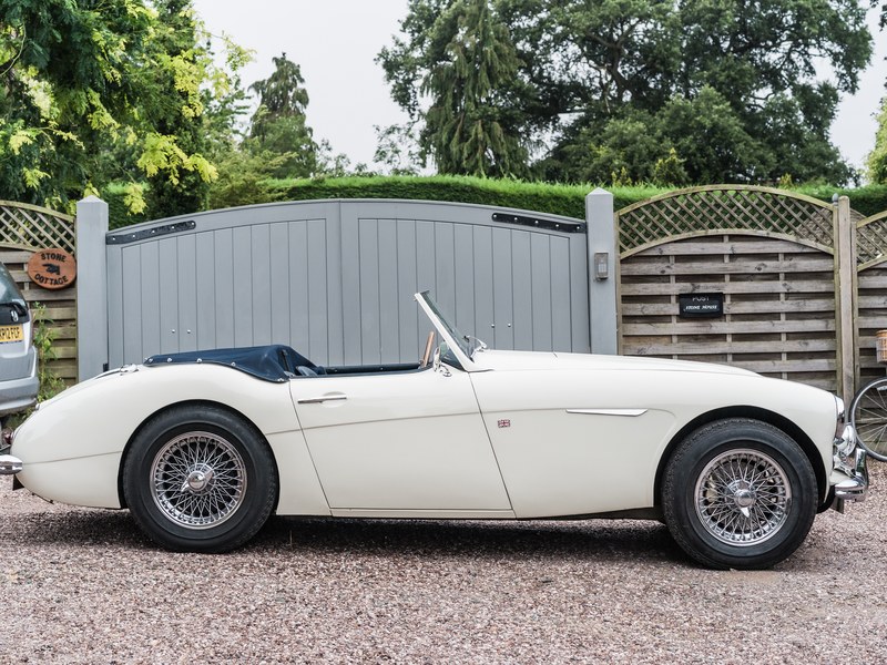 1959 Austin Healey 100-6 2+2 BN4 Overdrive RHD, foto 4