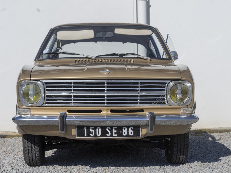 1969 Opel Kadett B 1.1L Luxus Kiemencoupe Manual, foto 2